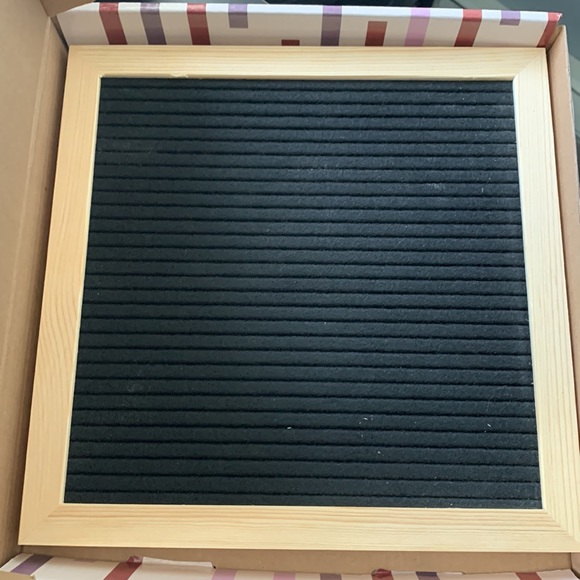 NWT Felt message board - Picture 2 of 5